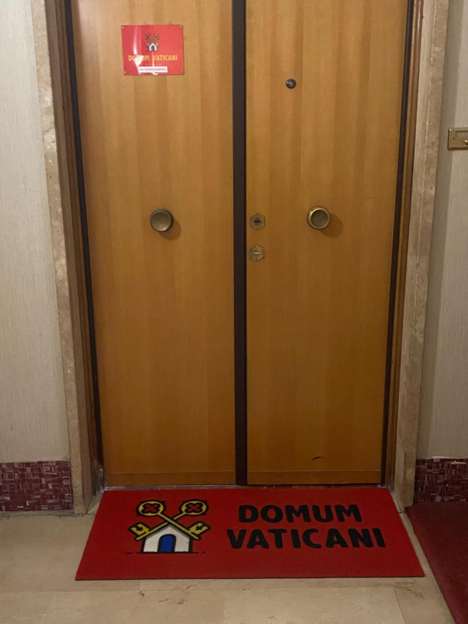 Domum Vaticani Rome Luaran gambar
